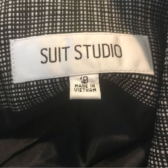 Suit Studio Blazer Women’s Plus Size 18 Grey Striped Long Sleeve Button Front - Picture 8 of 8